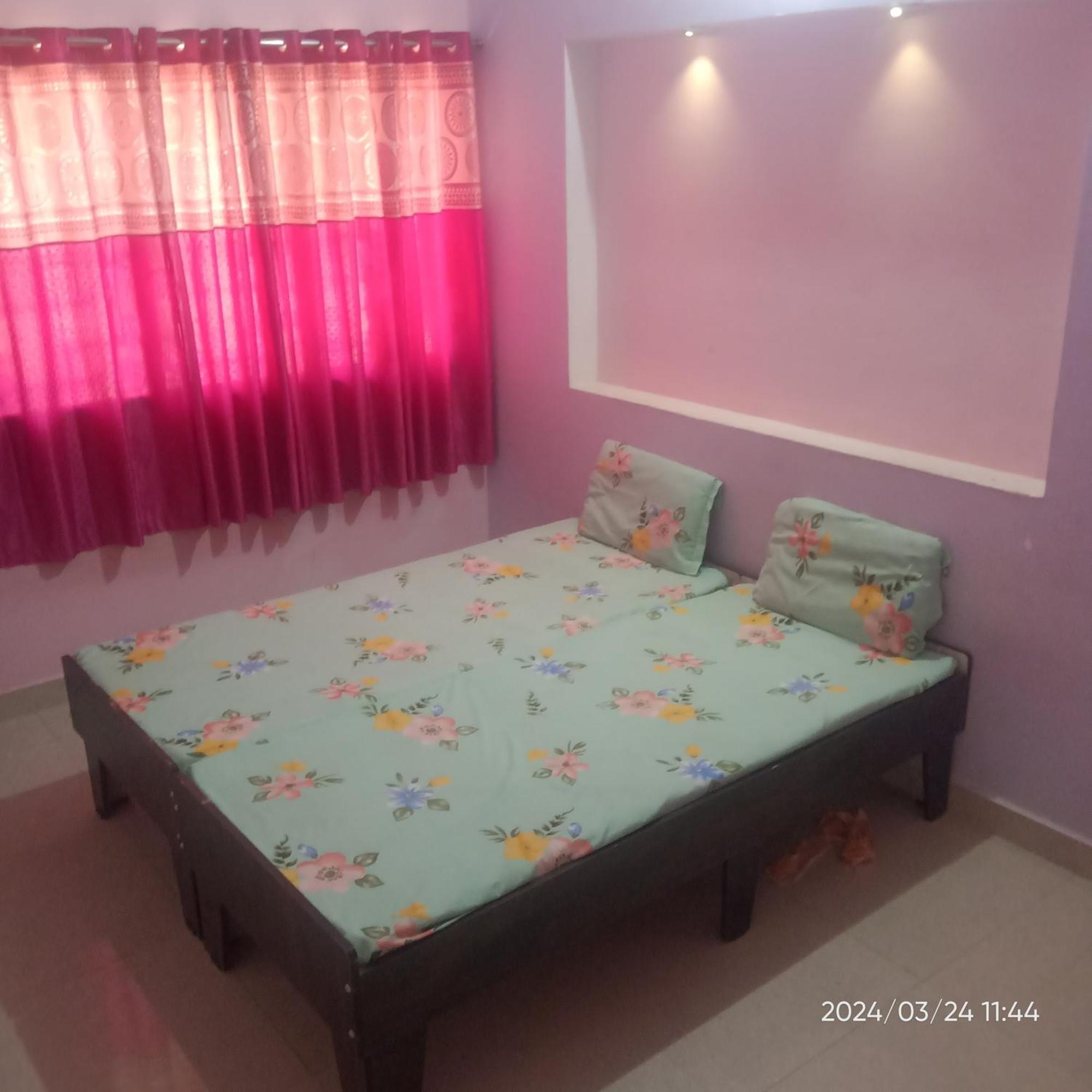Dwarka Home Stay Habitación foto