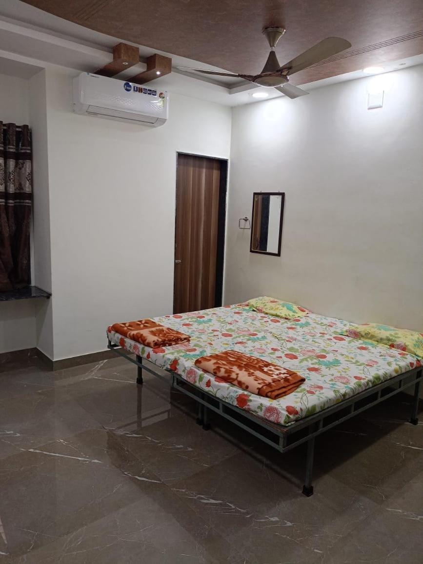 Dwarka Home Stay Exterior foto